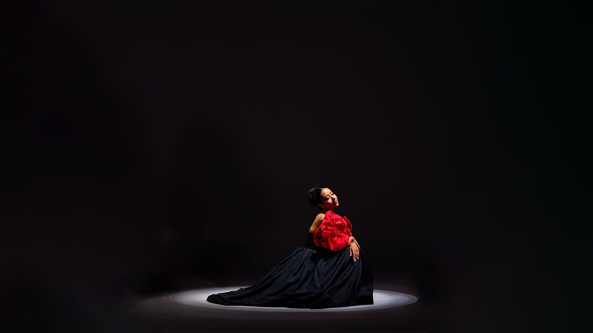 Capturing Life's Beautiful Moments Hero Image